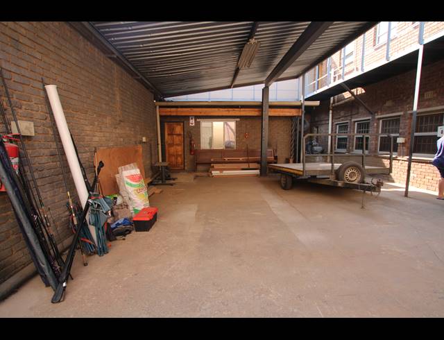 550M² WORKSHOP FOR SALE IN KNIGHTS